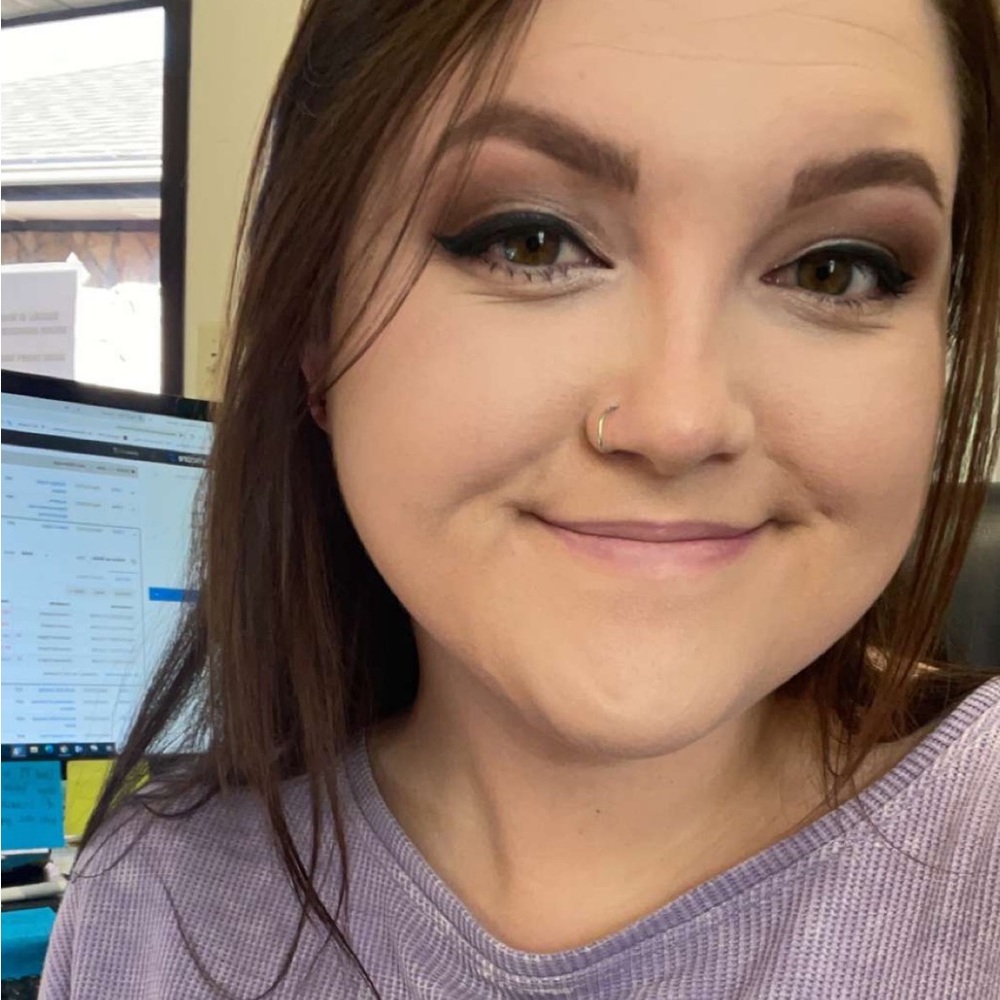 Meet your Posher, Savannah